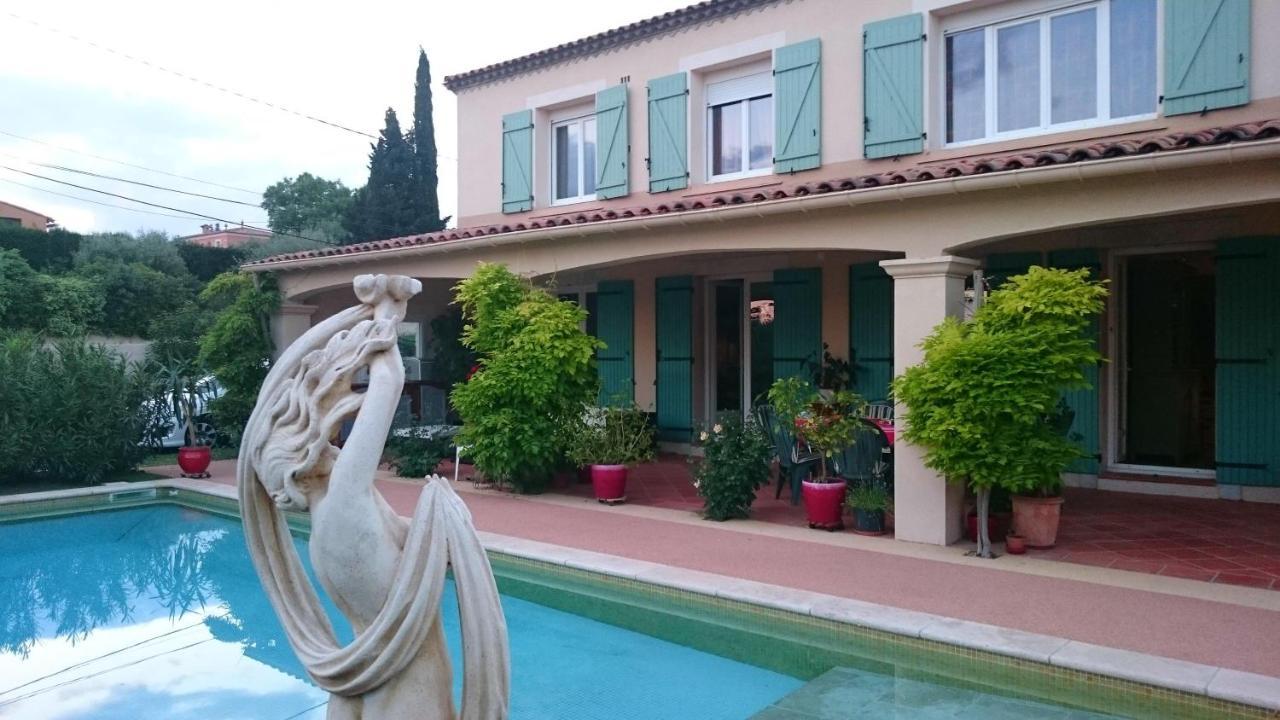 Villa Des Cigales Beaucaire  Buitenkant foto